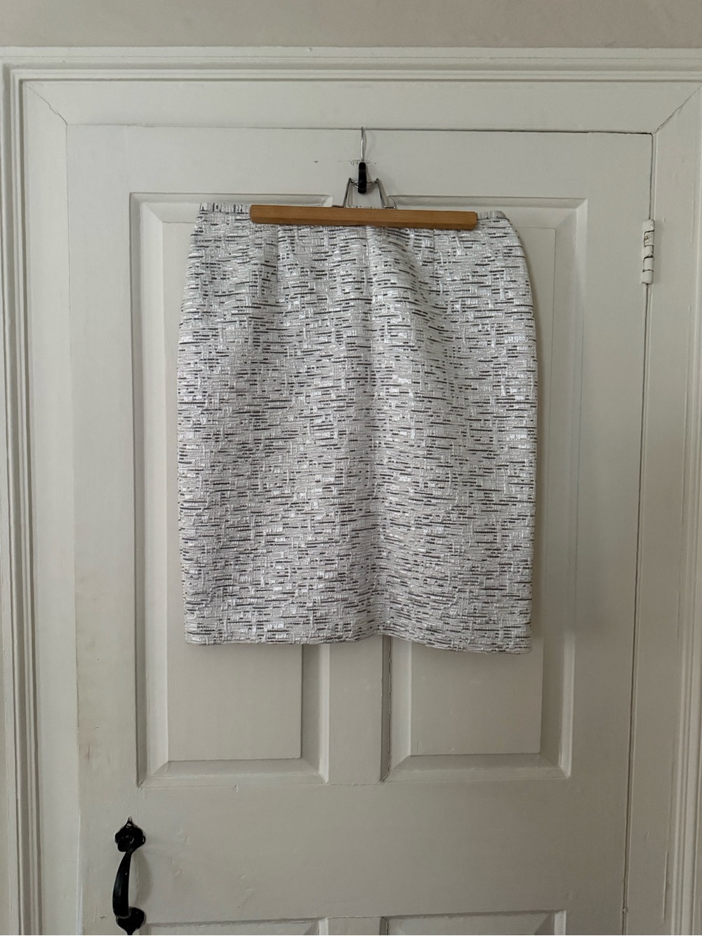 Calvin Klein White and Black Textured Pencil Skirt